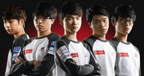 实力碾压！ENCE 2-0战胜C9